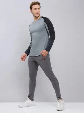 Men Colorblock Slim Fit Crew Neck T-shirt with TECHNO COOL 