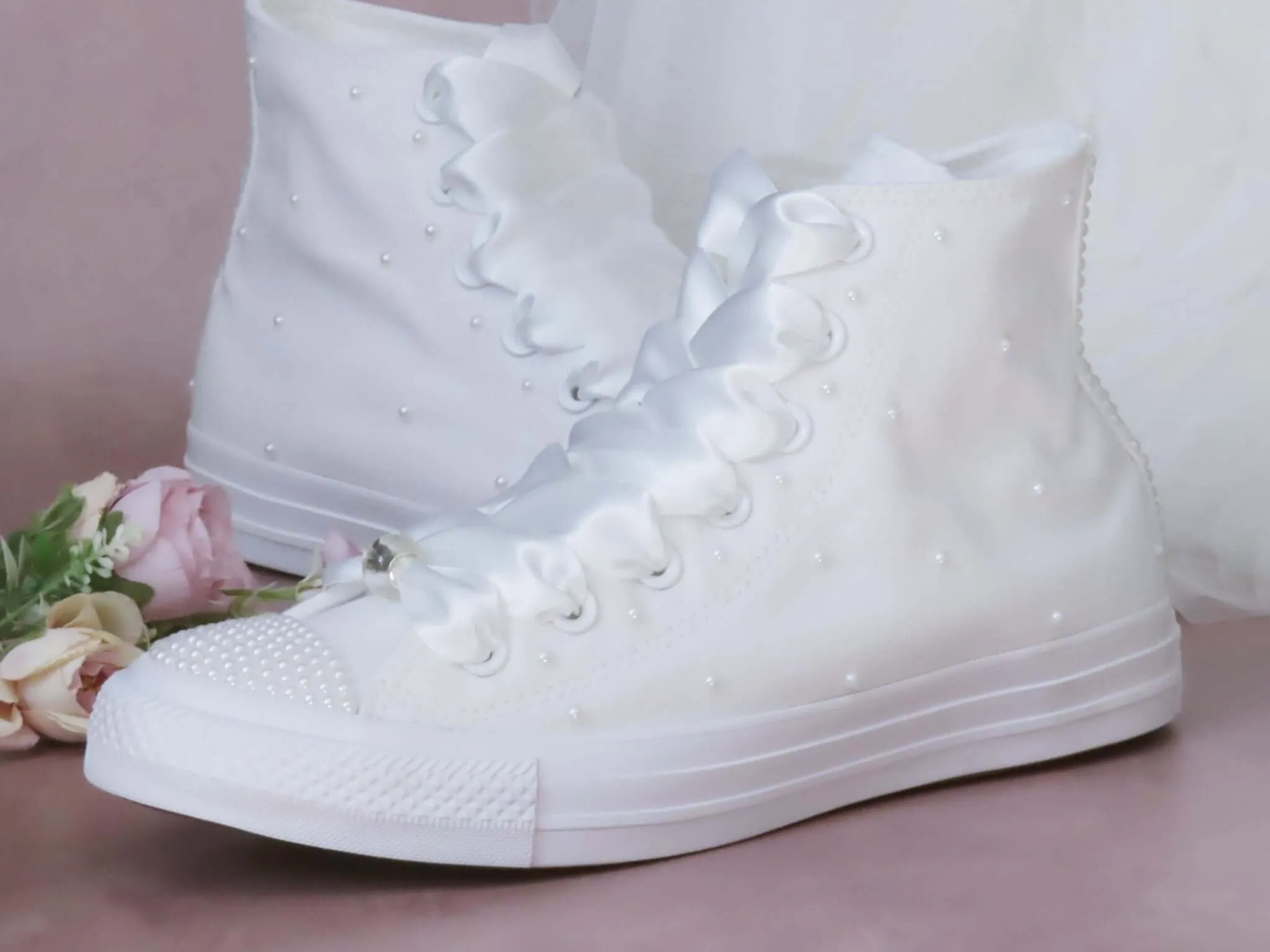 White Pearl Hi top Converse.